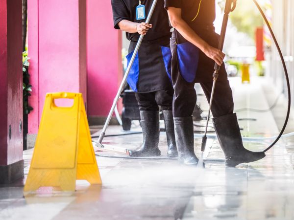 Store Powerwashing in Maryville